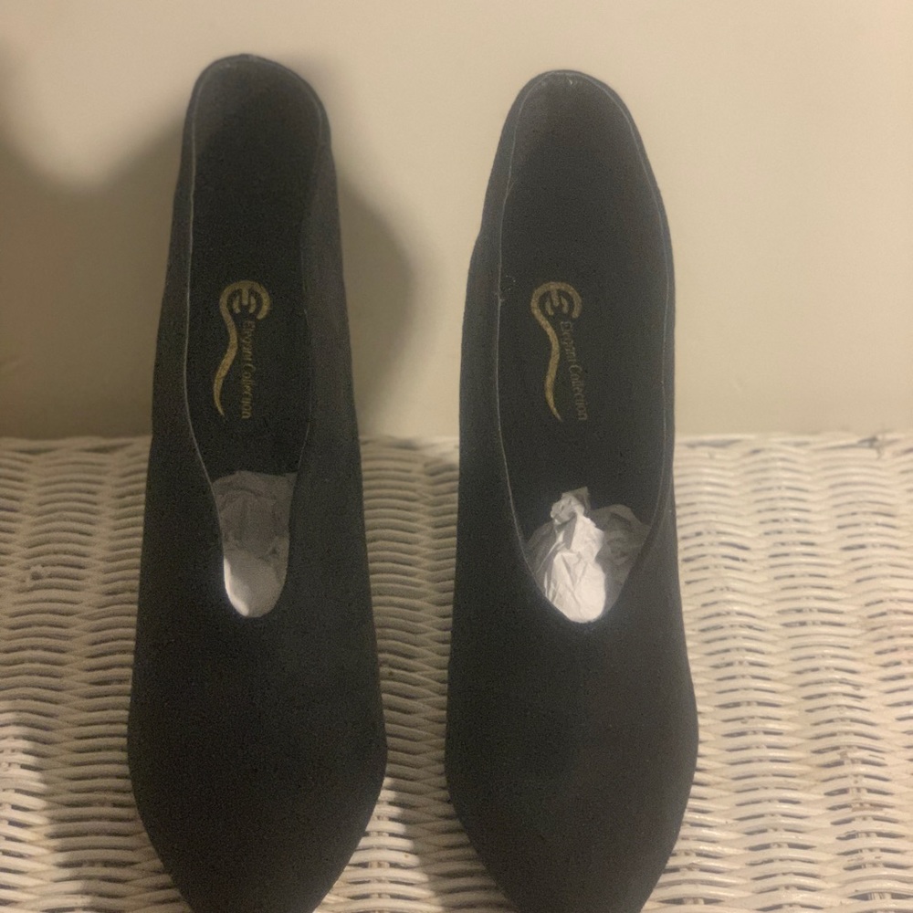 Booties - Picture 4 of 4